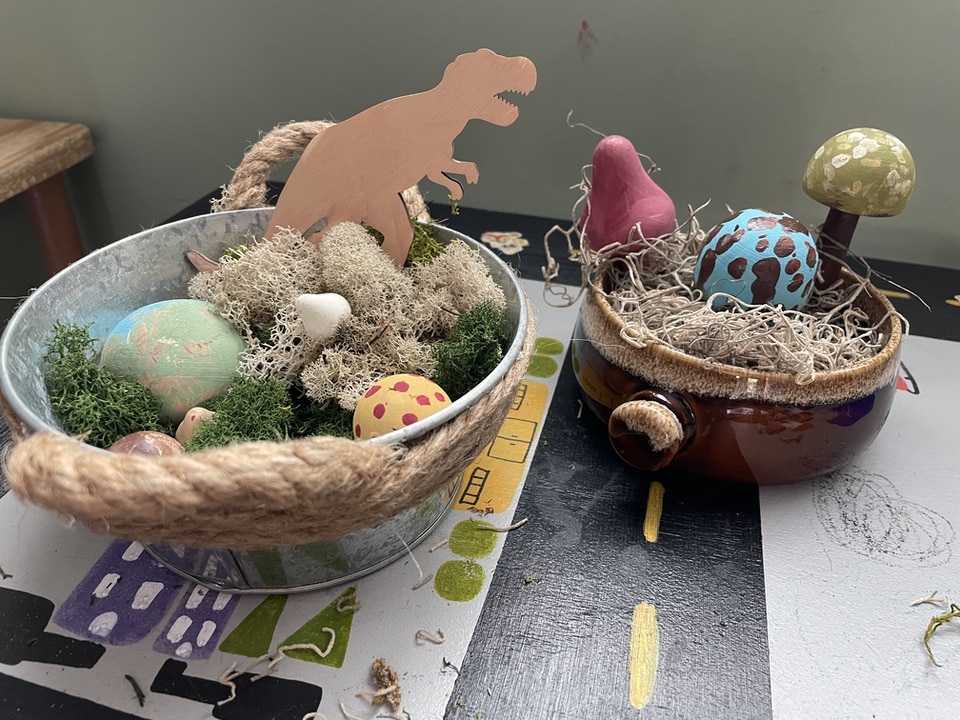 finished wooden mushrooms in containers