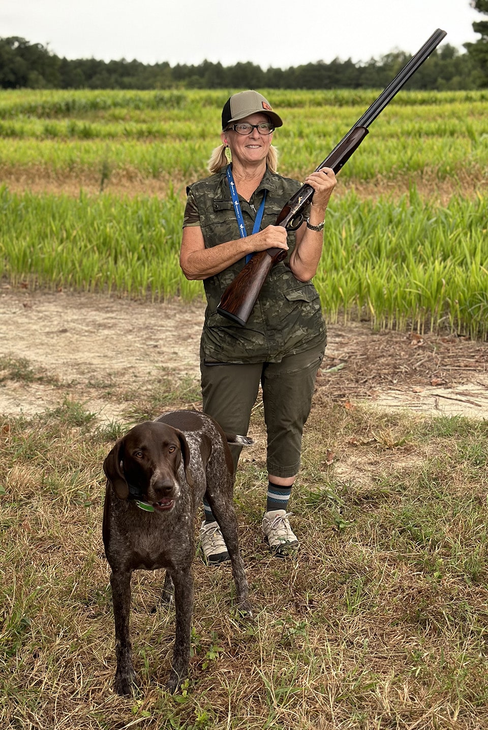 women with dog hunting syren