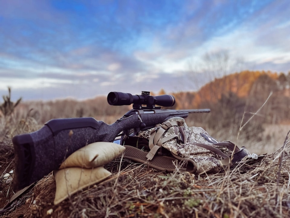 Rifle and scope Ruger American Gen 2