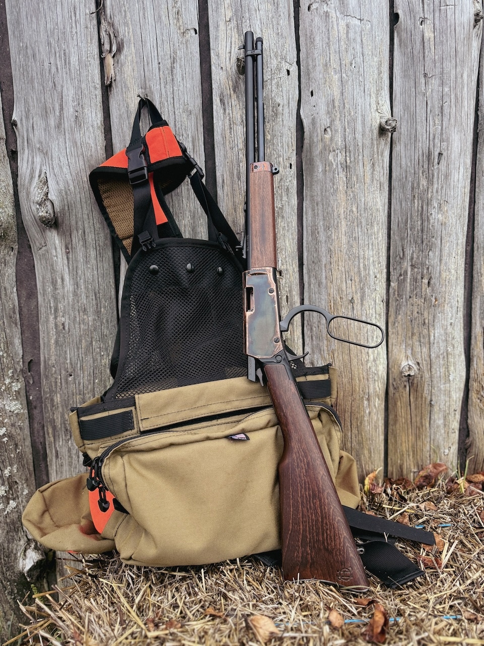 Small game vest with Heritage Settler Compact