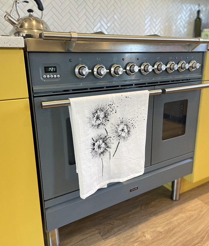 Dandelion tea towel feature