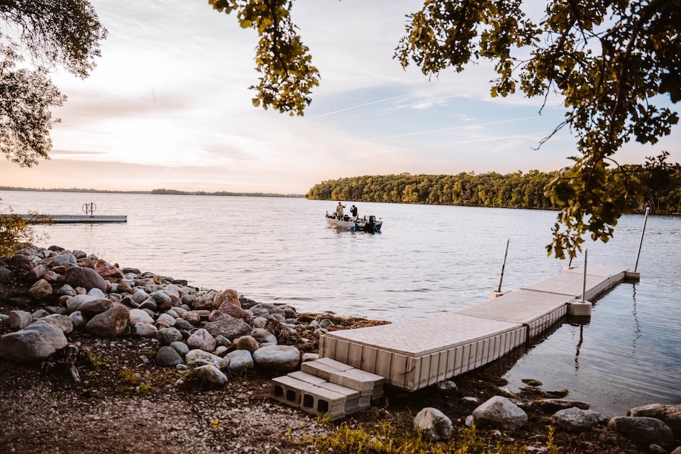 Fishing Boat on Roy Lake